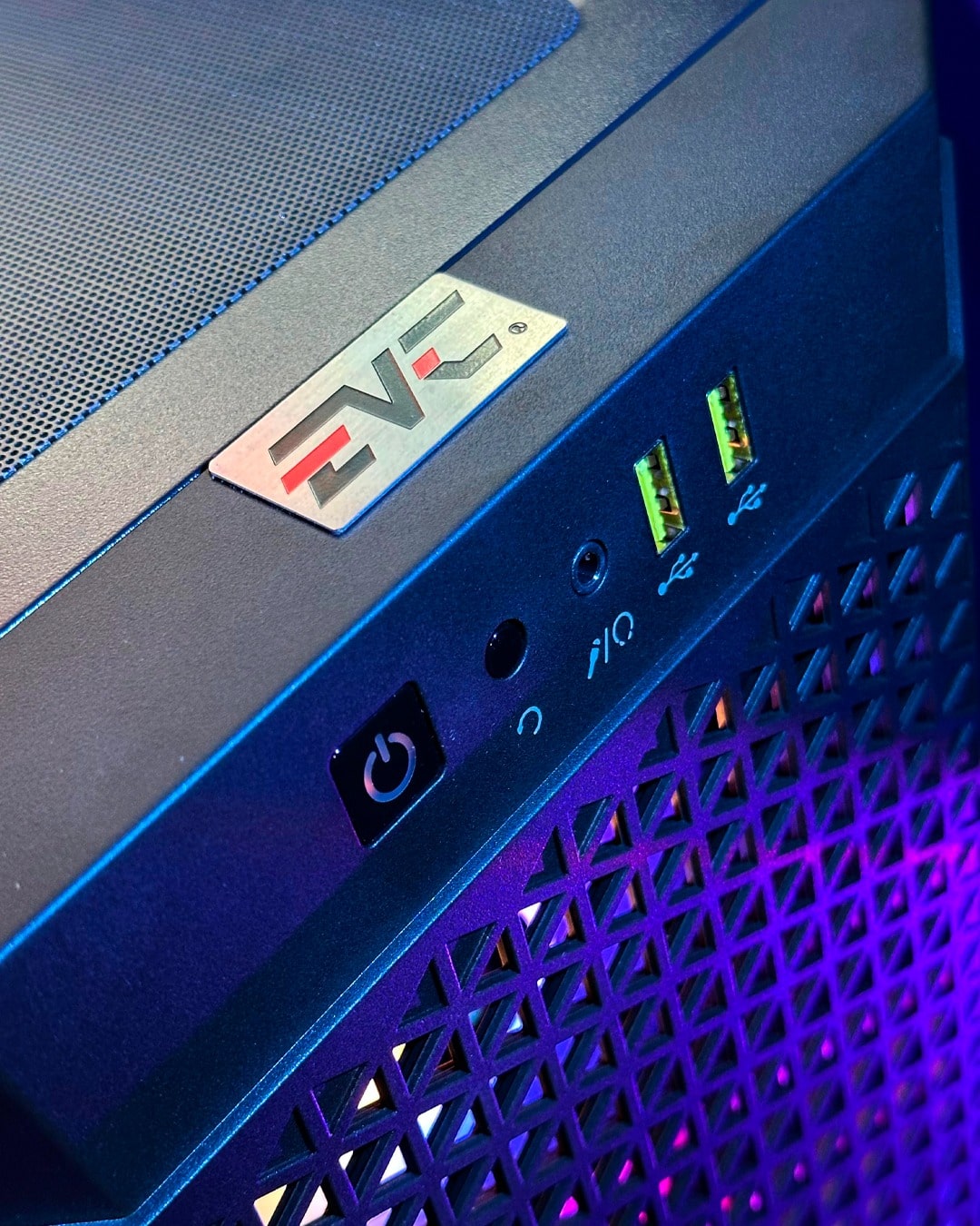 PC COMBO Celestia| rRyzen 5 8500G|B650|RAM16GB|SSD1TB– Rendimiento, estilo y experiencia completa 🌟