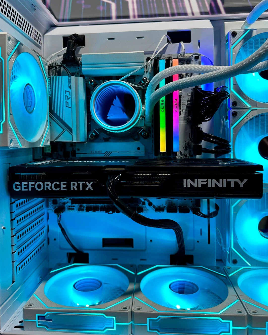 TORRE RAPTOR 2.0/ Intel Core i7-B760M-Liquida 3600M-RAM32GB-SSD1TB-RTX5060TI 16GB