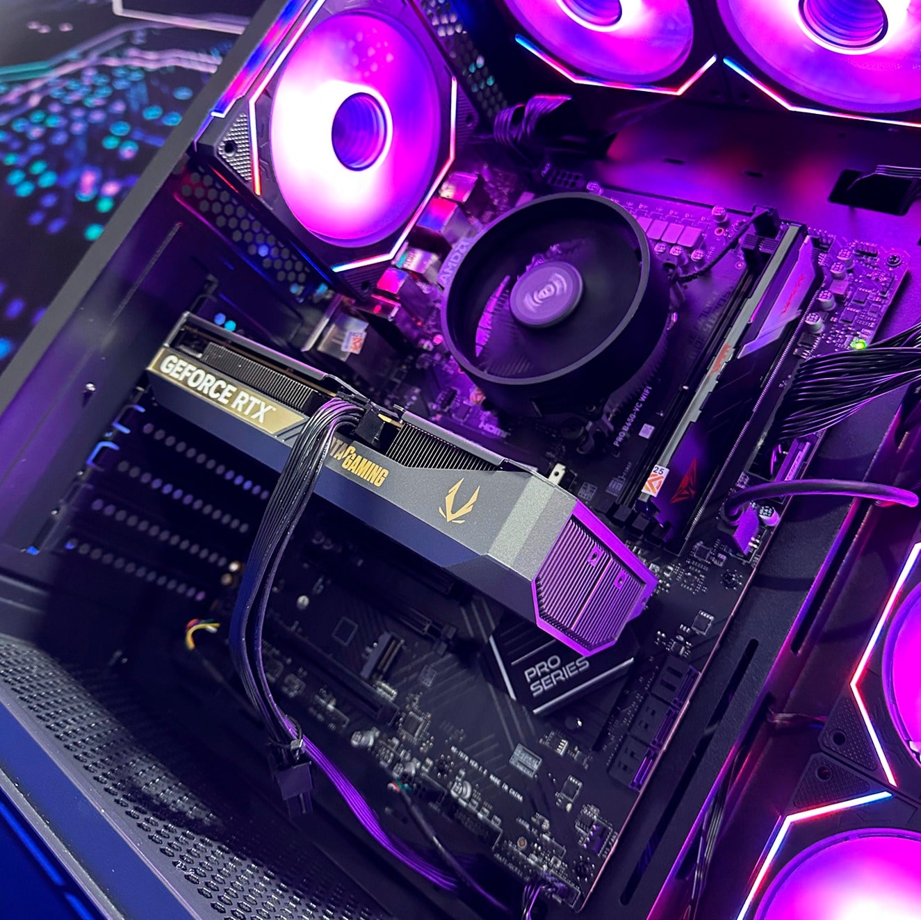 TORRE WARLOCK/ Ryzen 5 7600-B650-RAM16GB-SSD1TB-RTX50608GB