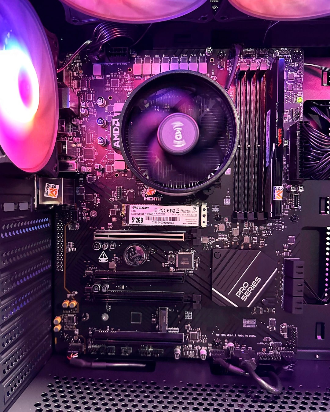 PC COMBO BLAZE/ Ryzen 5 8600G-B650-RAM16GB-SSD512GB /Monitor 24"/Teclado y Mouse RGB