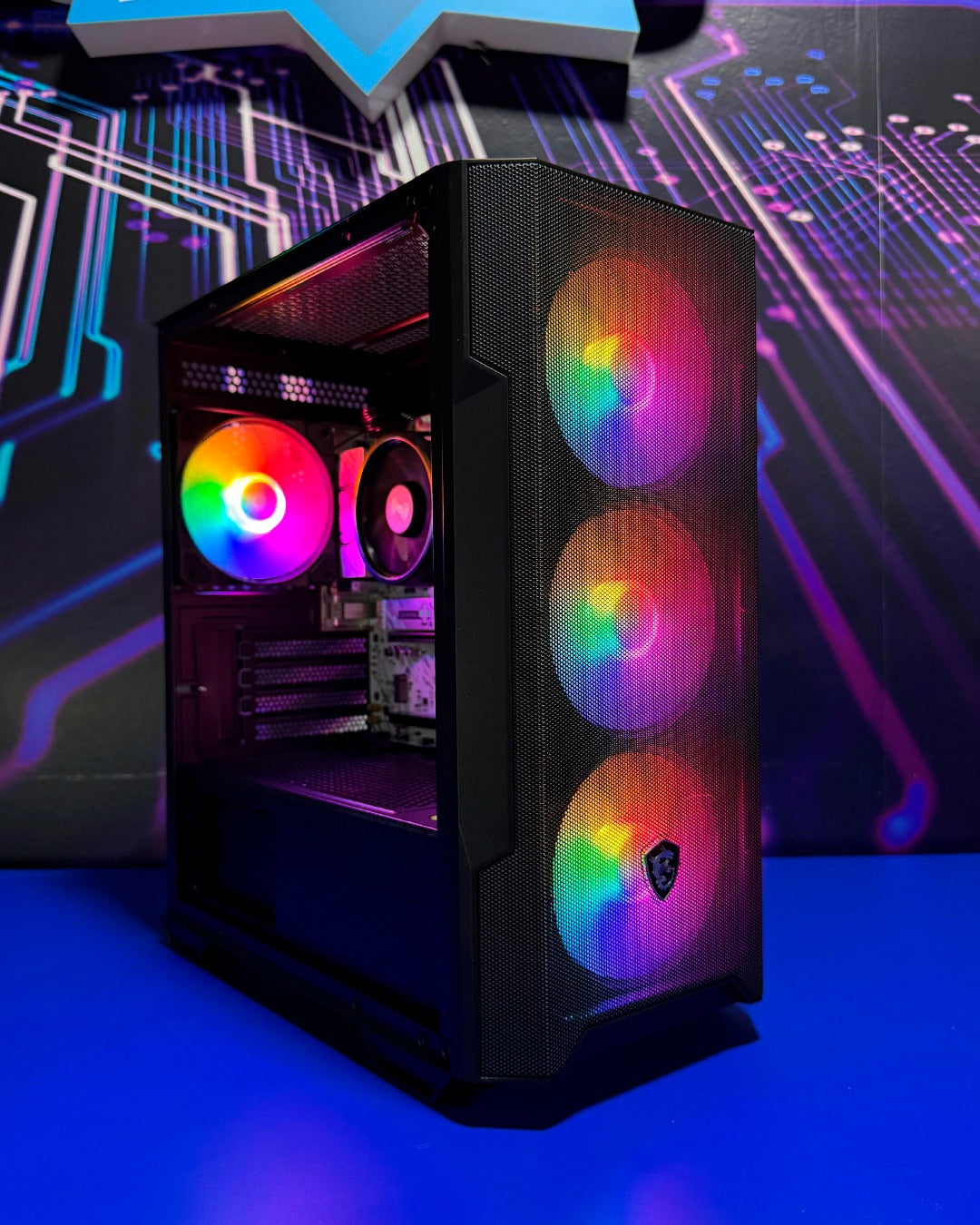 Combo Stinger: Ryzen 5 8500G - Board B840M Wifi6 - RAM DDR5 16GB - M.2 1TB - MSI MAG - Monitor 24' 144Hz MSI - Teclado y mouse MSI