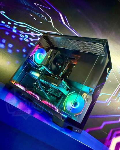 Torre Carbon: Ryzen 5 9600X - Cooler con pantalla - Board B650M WIFI - 16GB DDR5 - M.2 512GB - RX 9070 12GB - 750W Bronze - Chasis Crystal Pulse