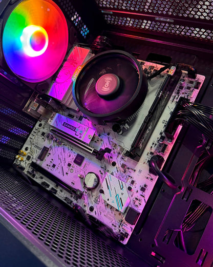 Combo Stinger: Ryzen 5 8500G - Board B840M Wifi6 - RAM DDR5 16GB - M.2 1TB - MSI MAG - Monitor 24' 144Hz MSI - Teclado y mouse MSI